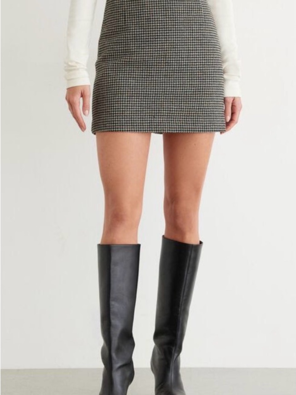 Houndstooth Mini Skirt - Black & Cream - Picture 3 of 4